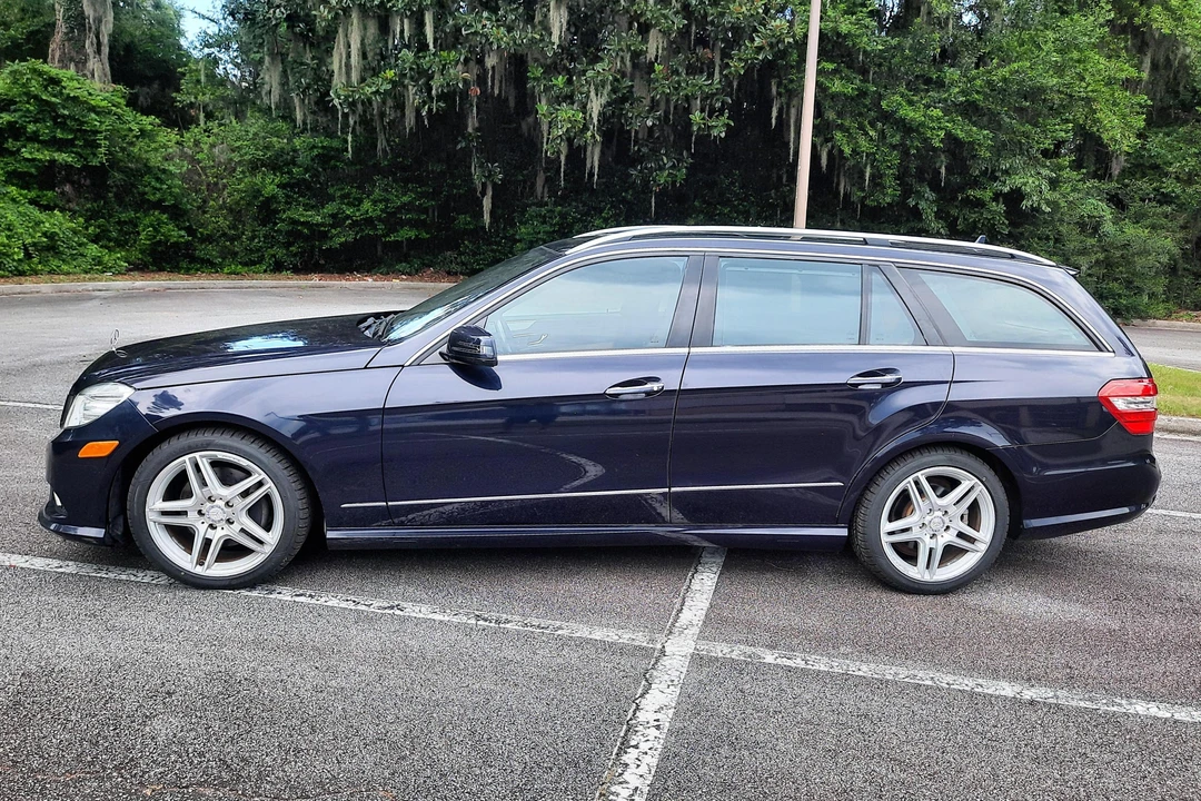 2011 Mercedes-Benz W212 E-Class - Image 3 of 31