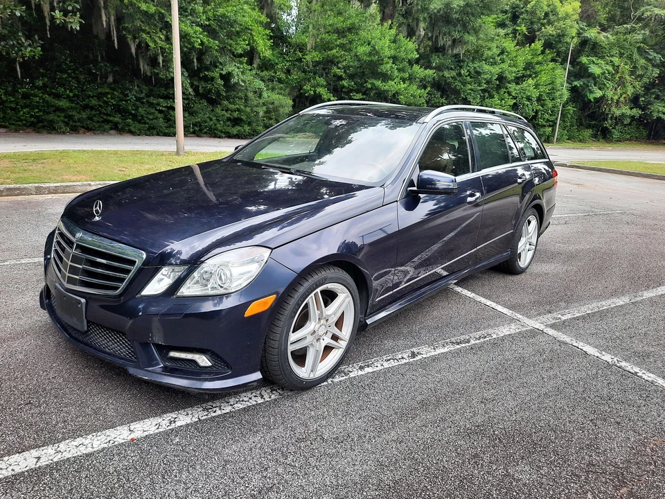2011 Mercedes-Benz W212 E-Class - Image 15 of 31