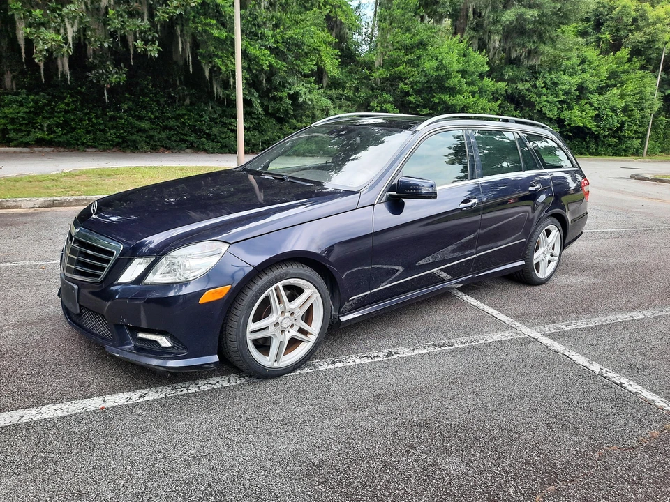 2011 Mercedes-Benz W212 E-Class - Image 16 of 31