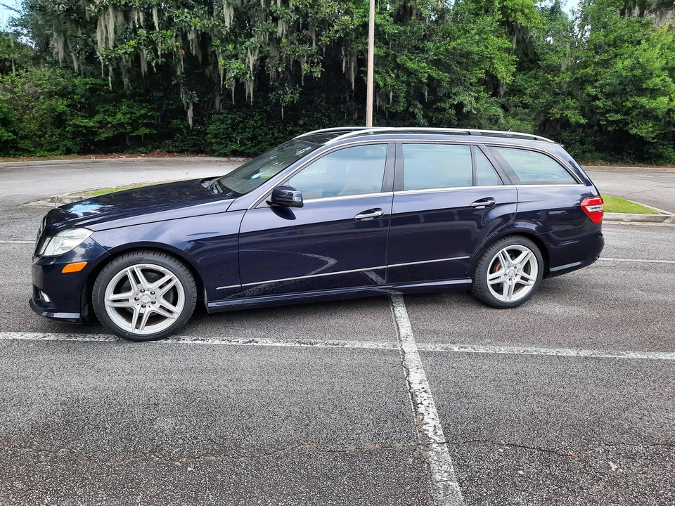 2011 Mercedes-Benz W212 E-Class - Image 20 of 31