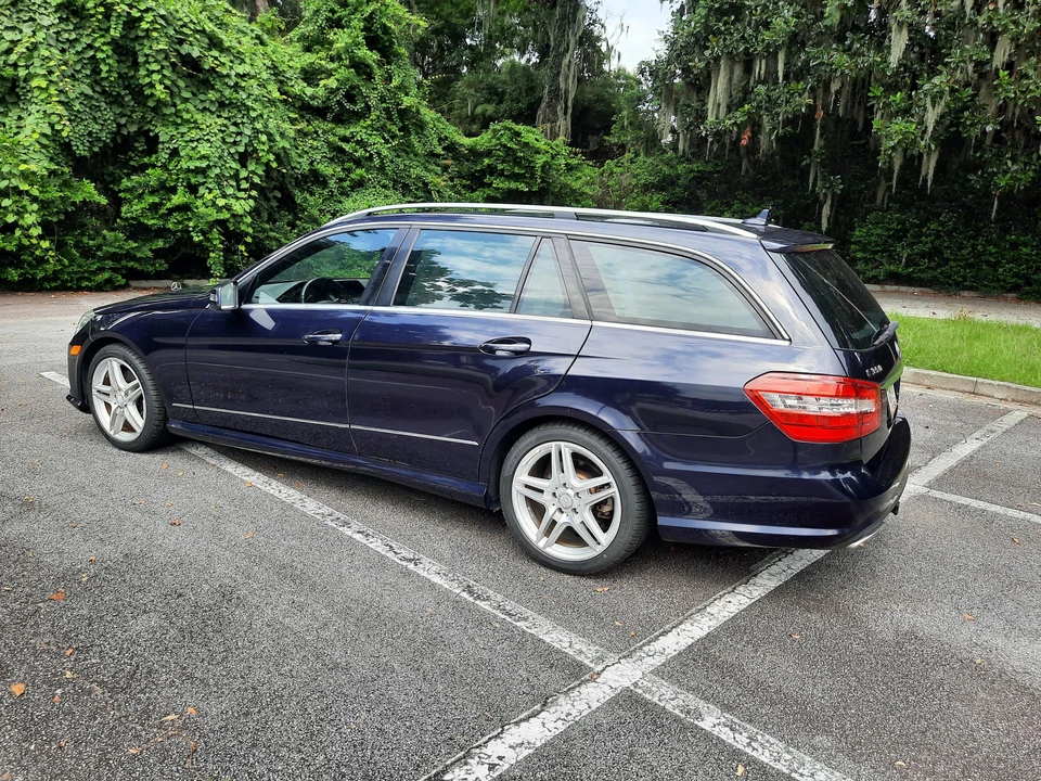 2011 Mercedes-Benz W212 E-Class - Image 27 of 31