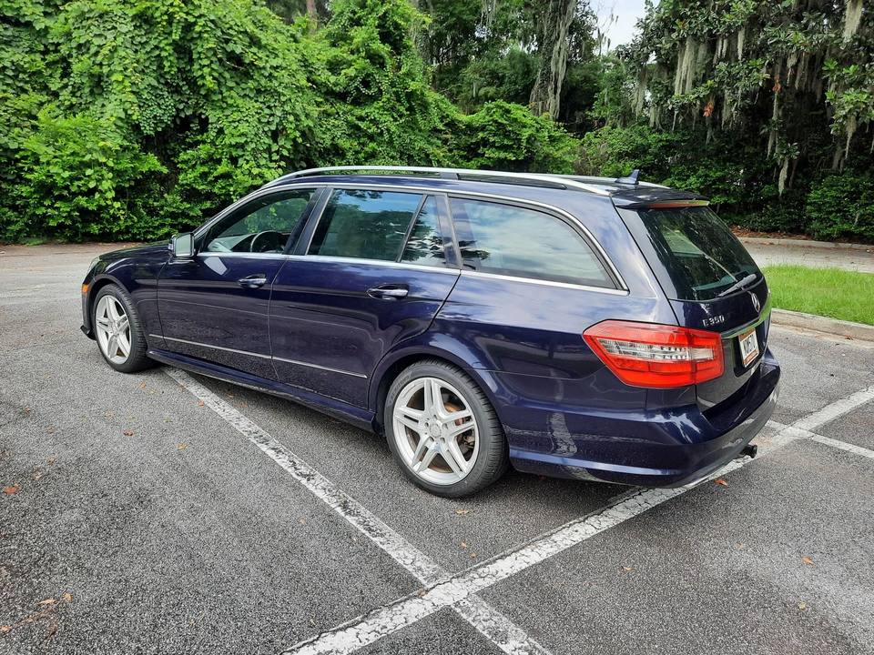 2011 Mercedes-Benz W212 E-Class - Image 28 of 31