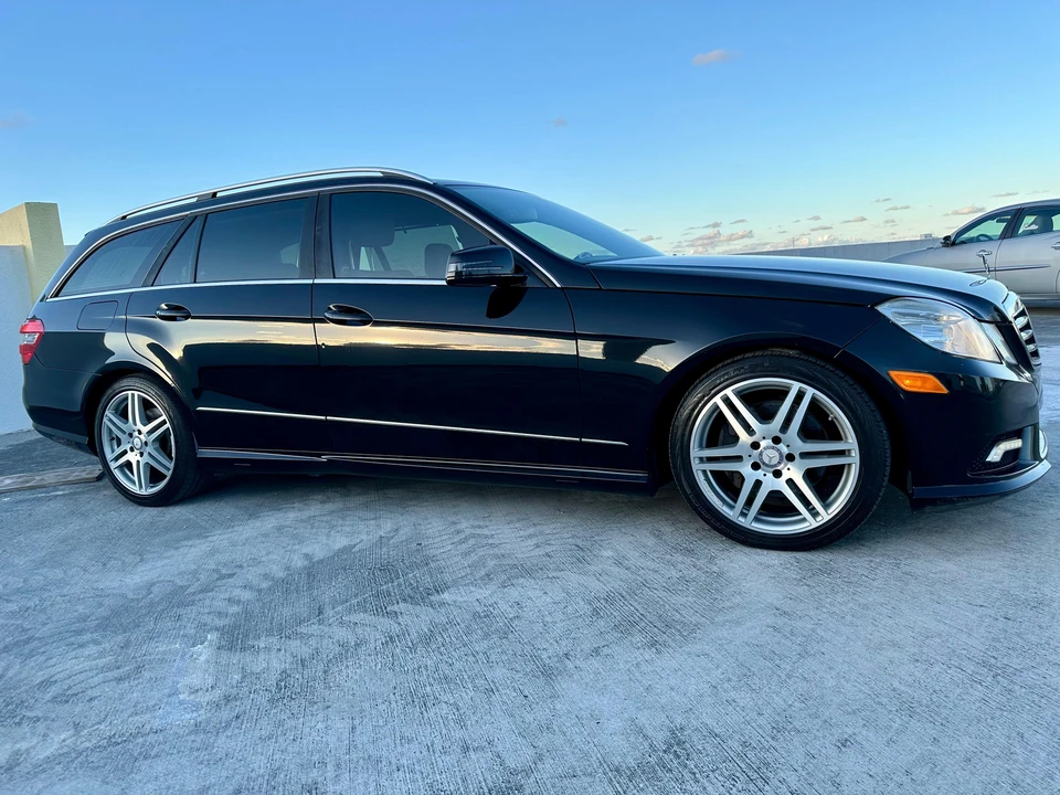 2011 Mercedes-Benz W212 E-Class - Image 13 of 31