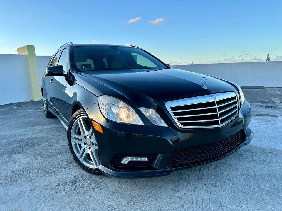 2011 Mercedes-Benz W212 E-Class - Image 16 of 31