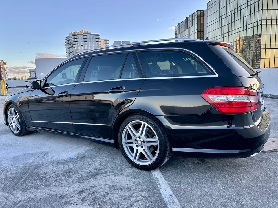 2011 Mercedes-Benz W212 E-Class - Image 9 of 31
