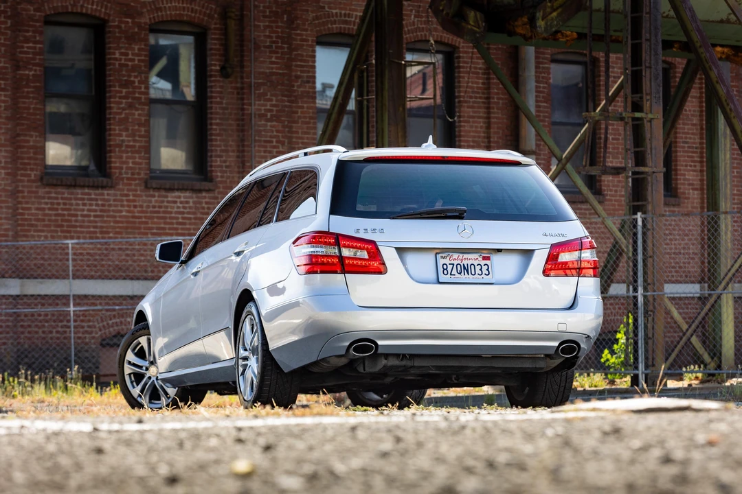 2011 Mercedes-Benz W212 E-Class - Image 26 of 31
