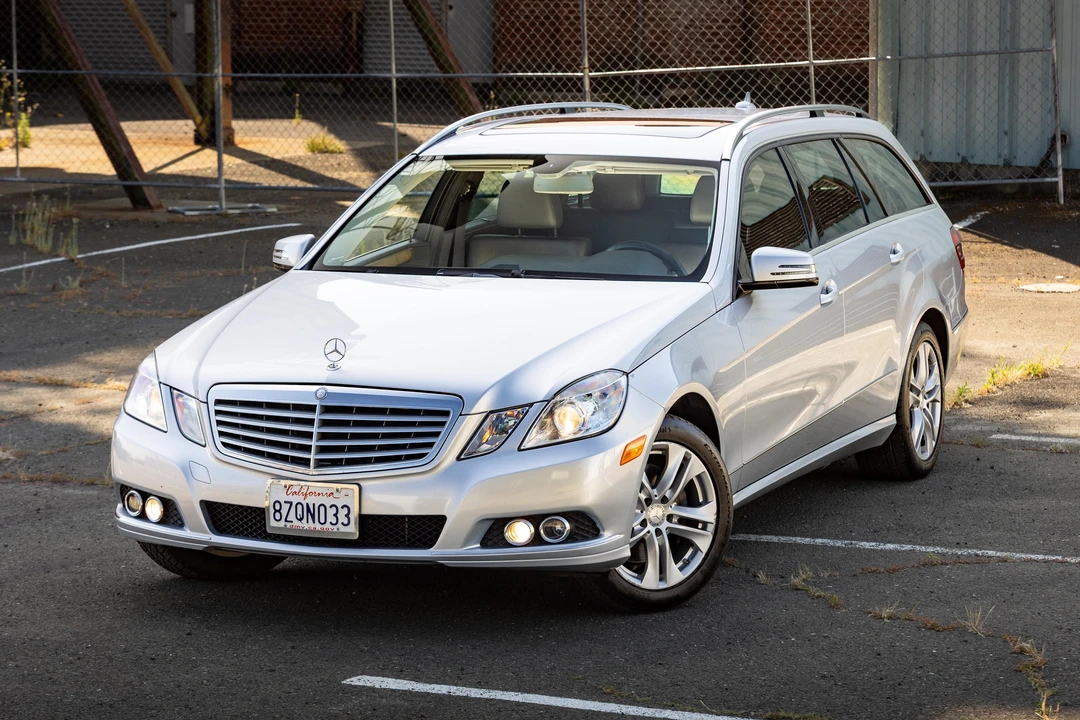 2011 Mercedes-Benz W212 E-Class - Image 10 of 31