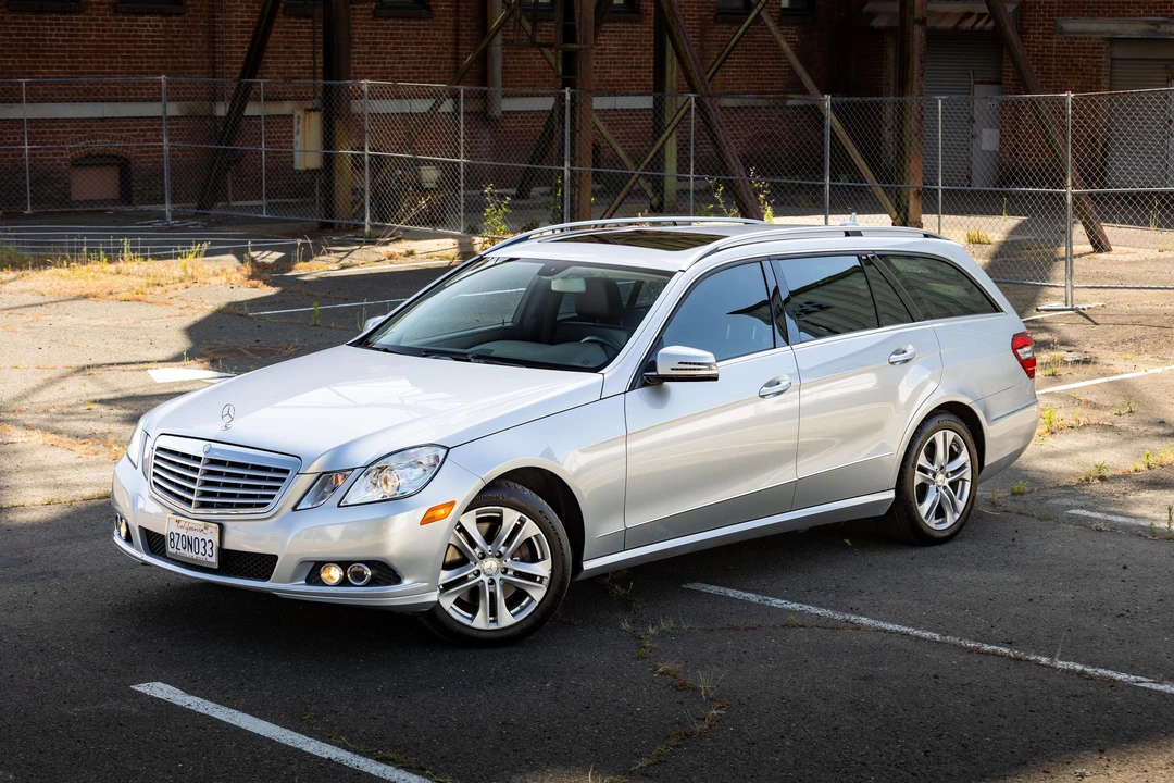 2011 Mercedes-Benz W212 E-Class - Image 14 of 31
