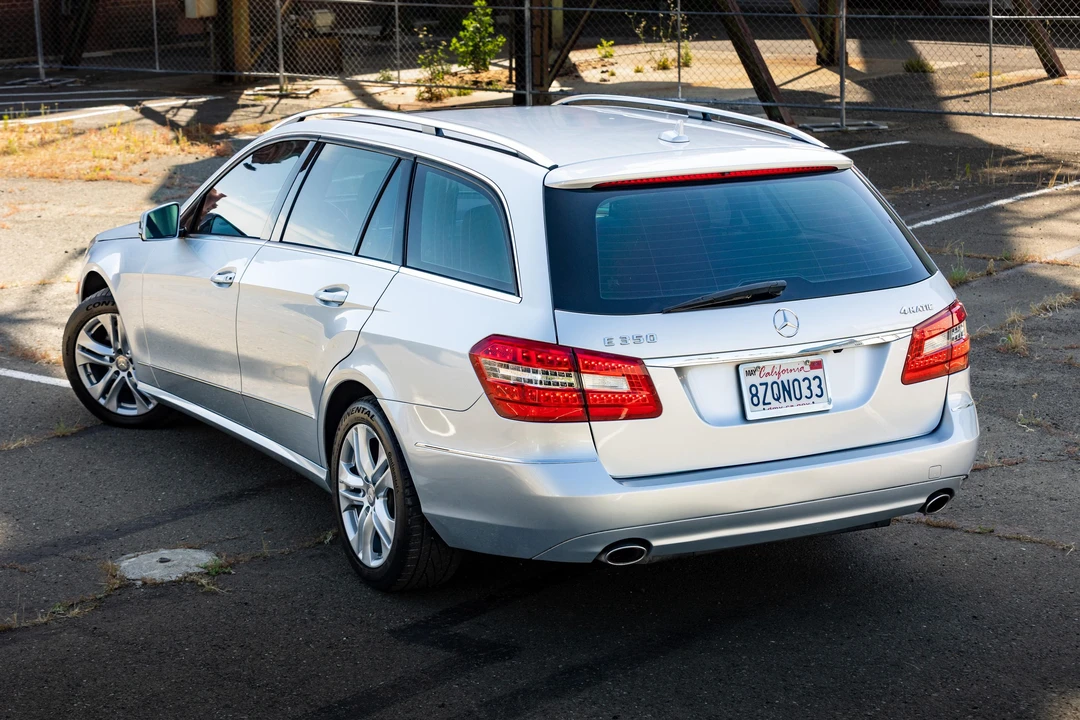 2011 Mercedes-Benz W212 E-Class - Image 22 of 31
