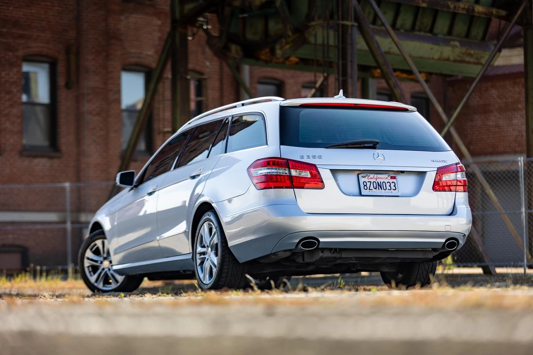 2011 Mercedes-Benz W212 E-Class - Image 25 of 31