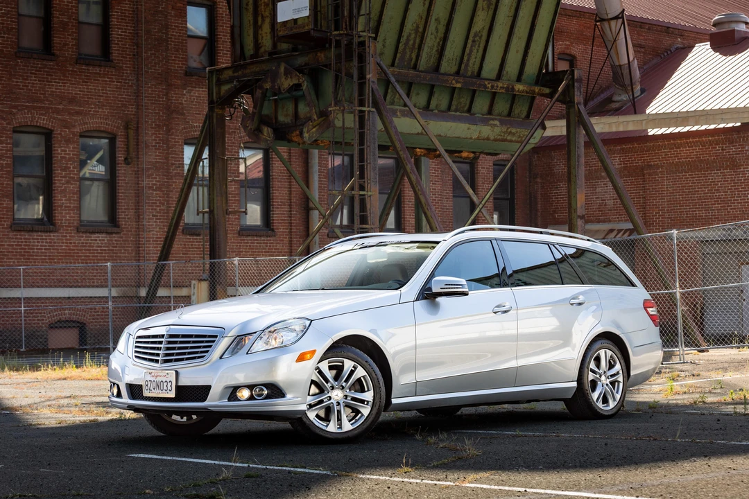 2011 Mercedes-Benz W212 E-Class - Image 15 of 31