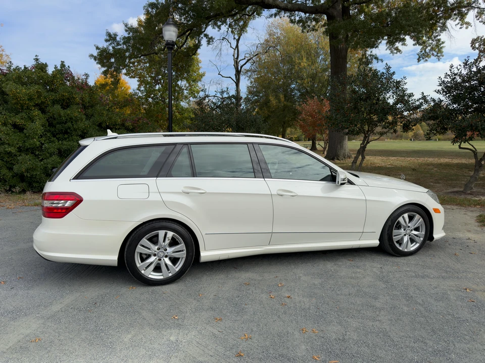 2011 Mercedes-Benz W212 E-Class - Image 13 of 31