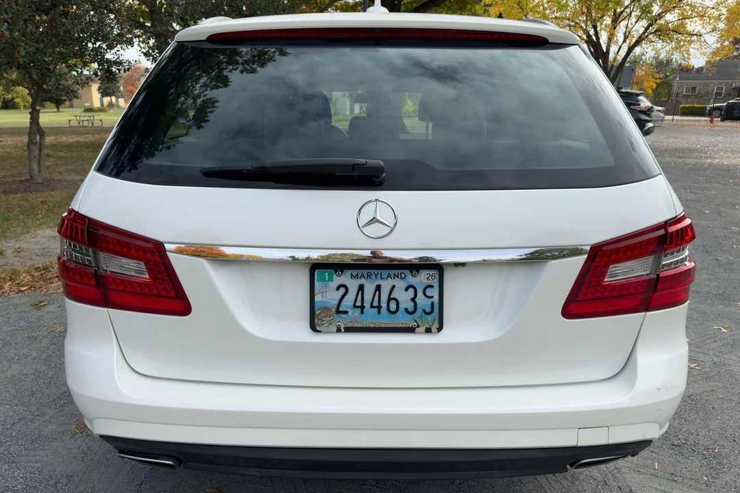 2011 Mercedes-Benz W212 E-Class - Image 5 of 31