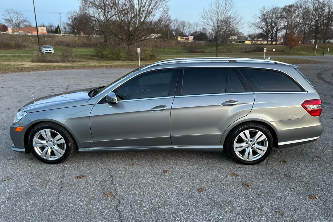 2011 Mercedes-Benz W212 E-Class - Image 3 of 31