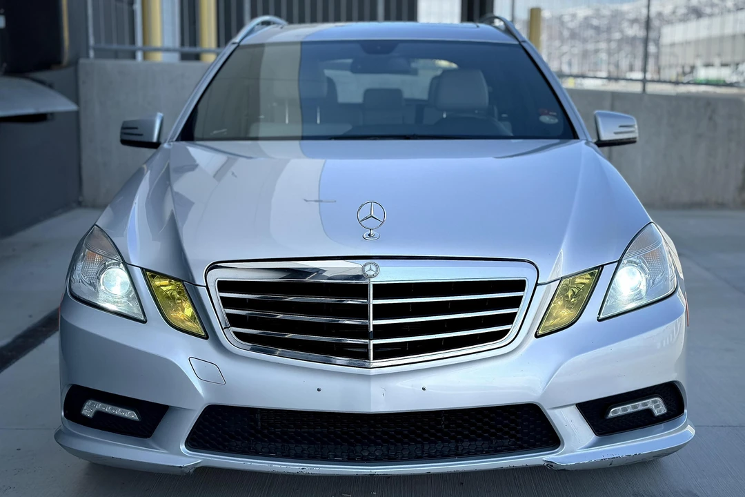 2011 Mercedes-Benz W212 E-Class - Image 2 of 31
