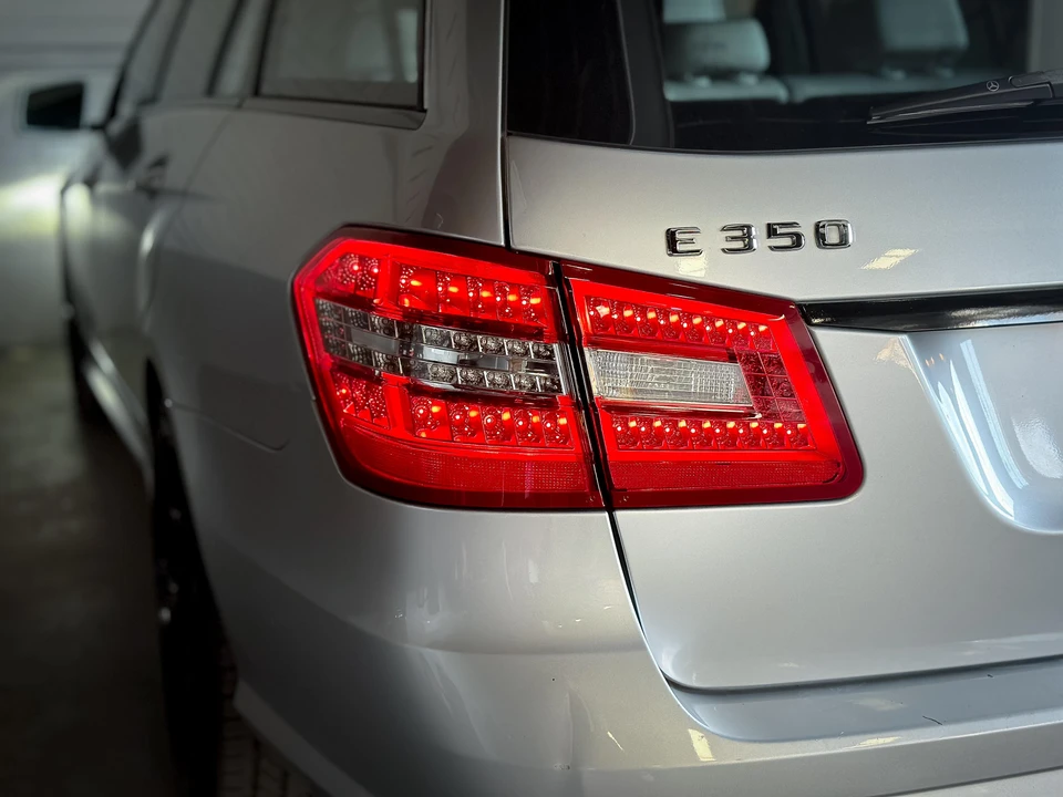 2011 Mercedes-Benz W212 E-Class - Image 30 of 31