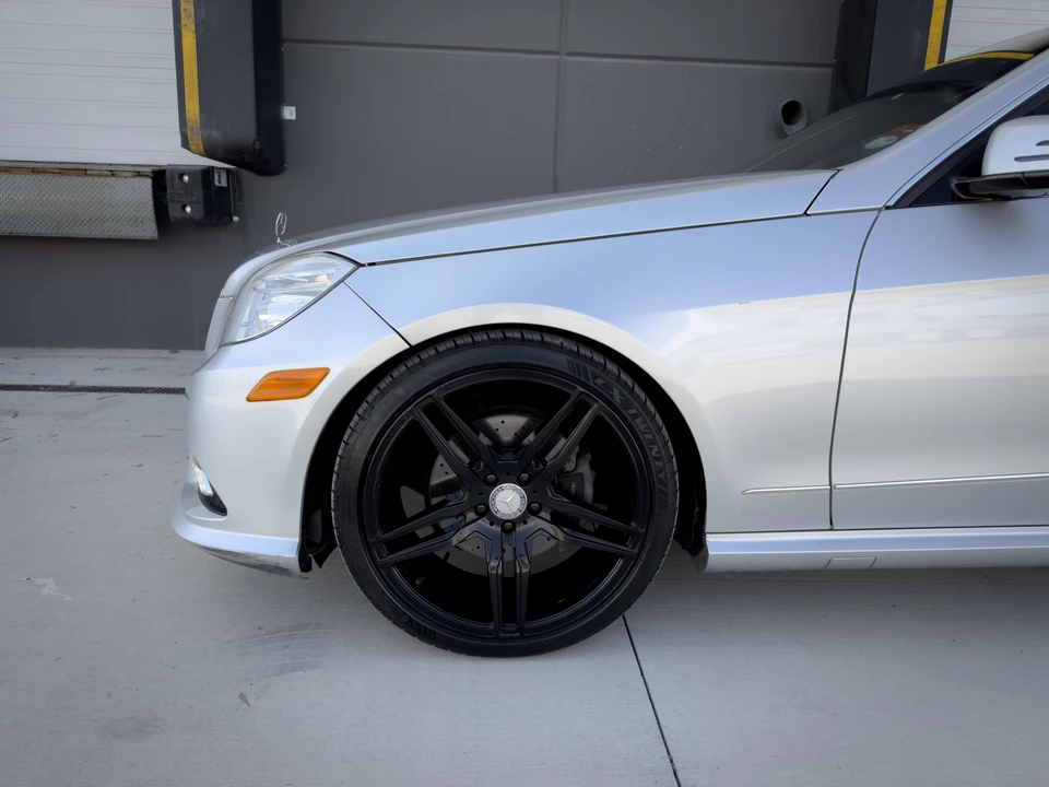 2011 Mercedes-Benz W212 E-Class - Image 22 of 31