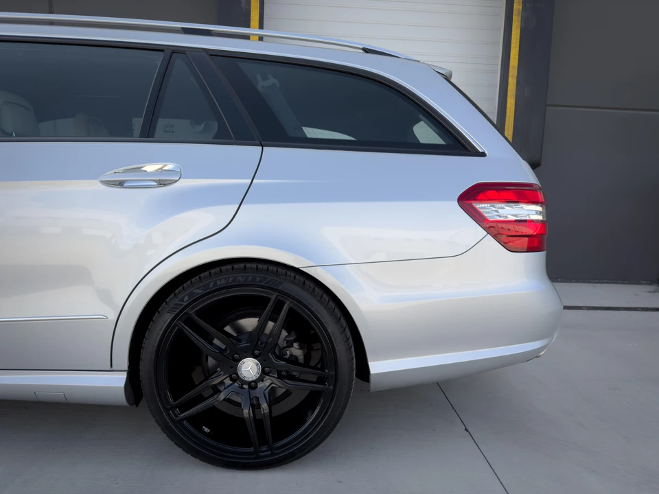 2011 Mercedes-Benz W212 E-Class - Image 25 of 31