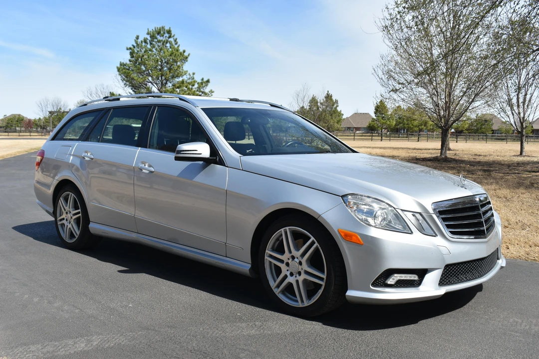 2011 Mercedes-Benz W212 E-Class - Image 26 of 31