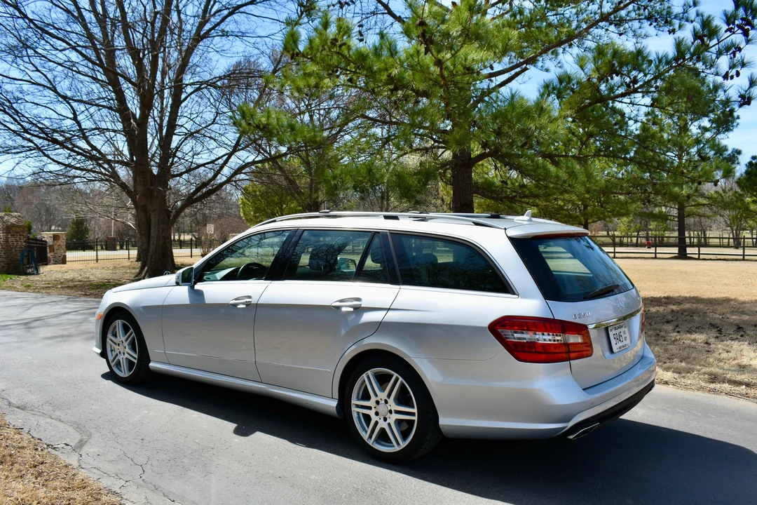 2011 Mercedes-Benz W212 E-Class - Image 18 of 31