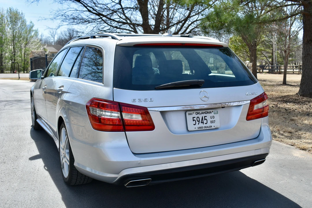 2011 Mercedes-Benz W212 E-Class - Image 21 of 31