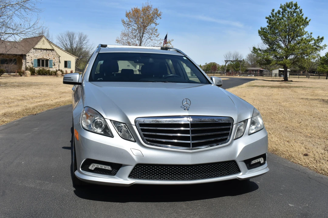 2011 Mercedes-Benz W212 E-Class - Image 28 of 31