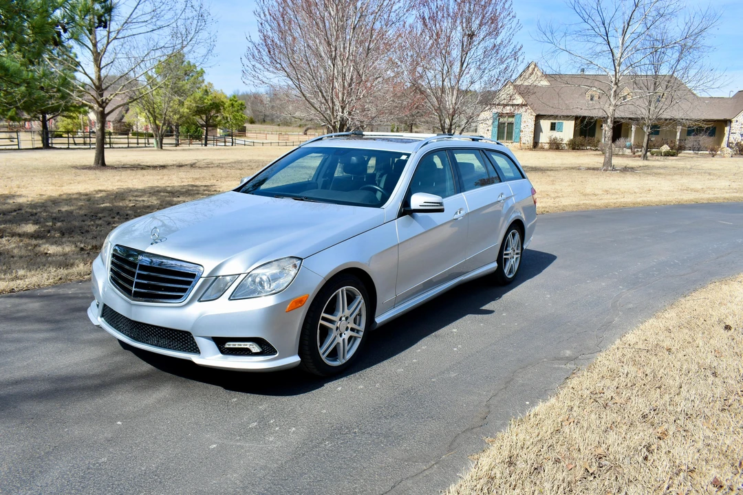 2011 Mercedes-Benz W212 E-Class - Image 6 of 31