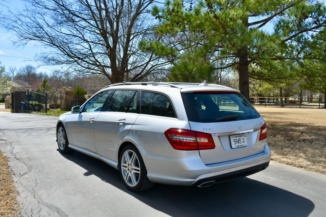 2011 Mercedes-Benz W212 E-Class - Image 20 of 31