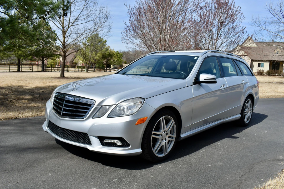 2011 Mercedes-Benz W212 E-Class - Image 7 of 31