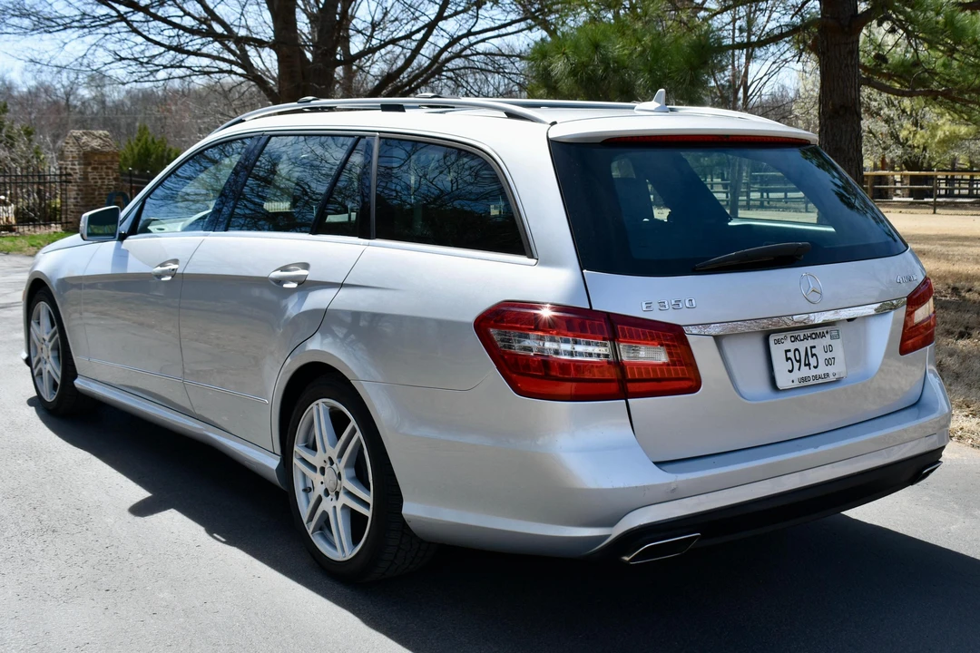 2011 Mercedes-Benz W212 E-Class - Image 4 of 31