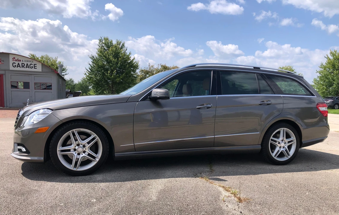 2011 Mercedes-Benz W212 E-Class - Image 11 of 31