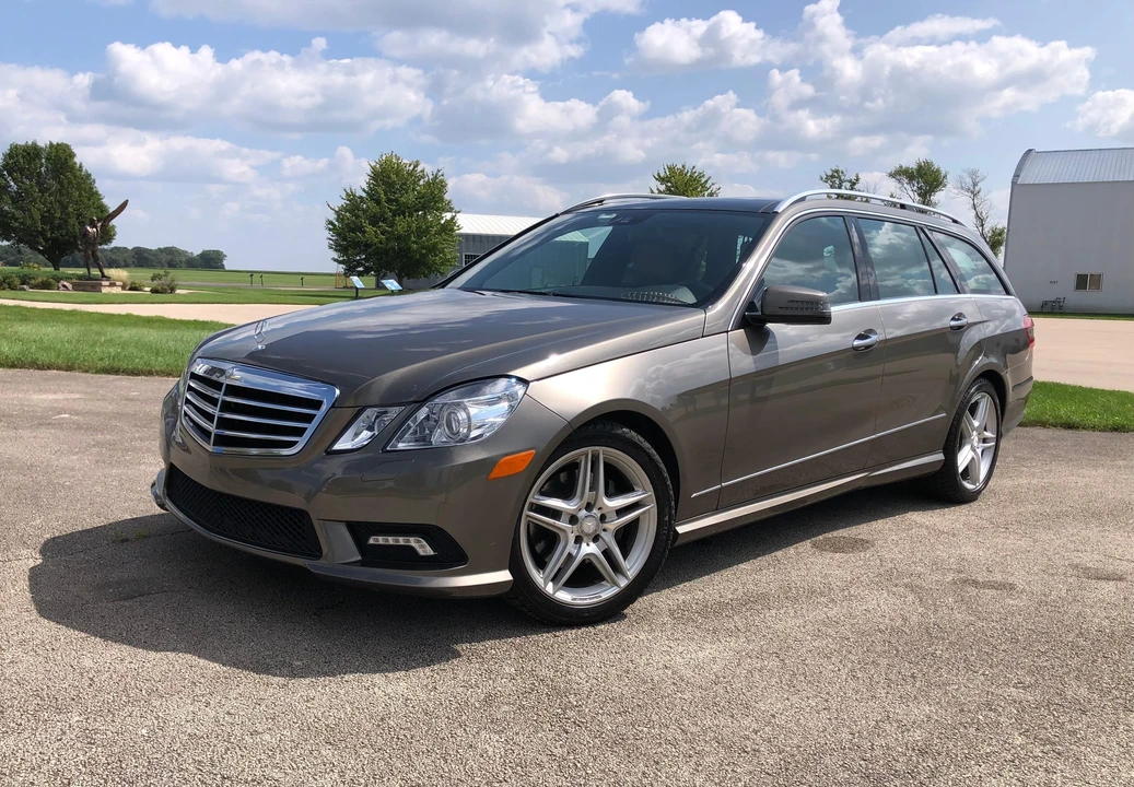 2011 Mercedes-Benz W212 E-Class - Image 9 of 31