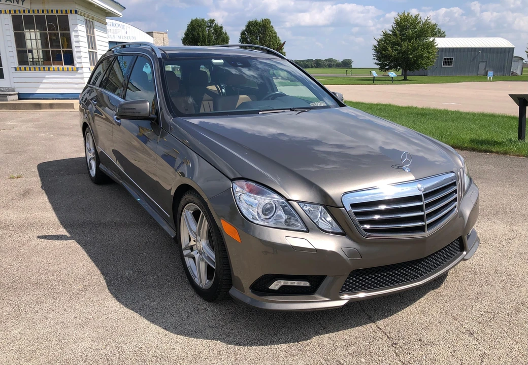 2011 Mercedes-Benz W212 E-Class - Image 25 of 31
