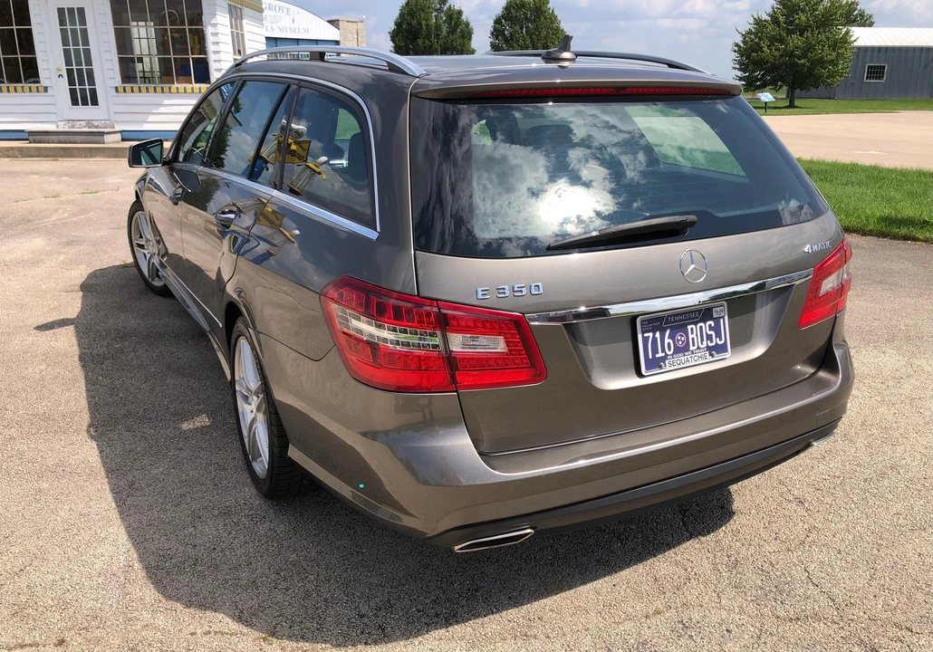 2011 Mercedes-Benz W212 E-Class - Image 14 of 31