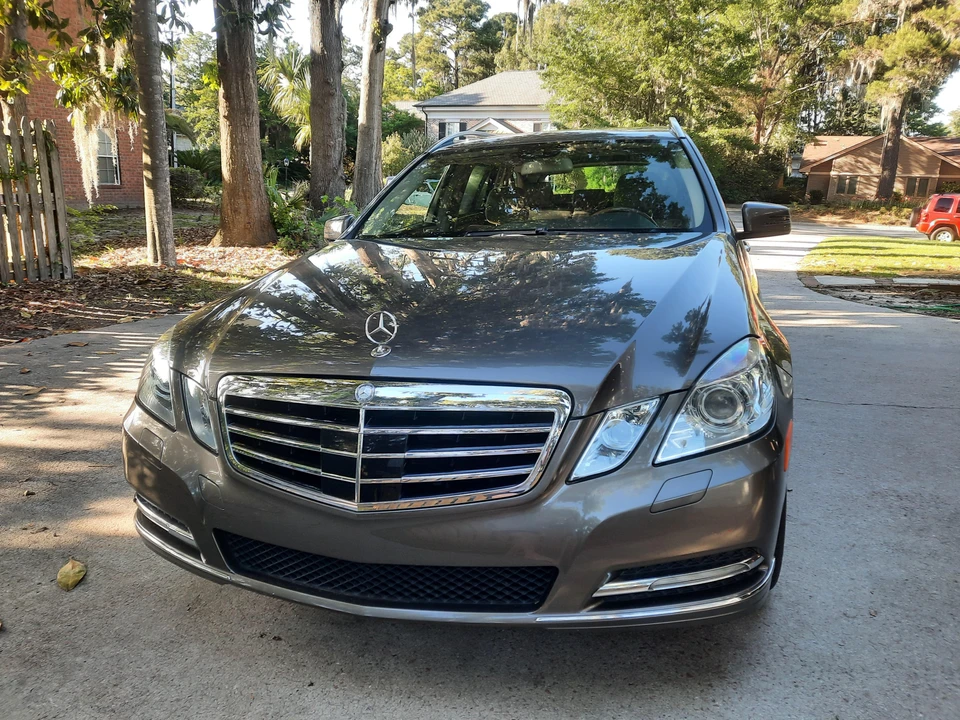 2011 Mercedes-Benz W212 E-Class - Image 6 of 31
