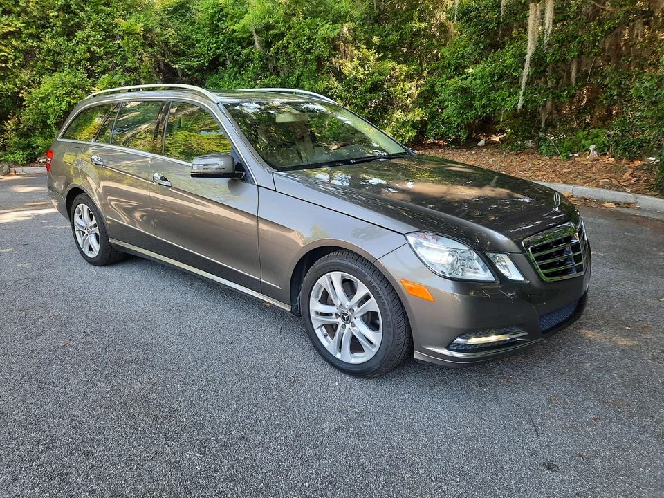 2011 Mercedes-Benz W212 E-Class - Image 25 of 31