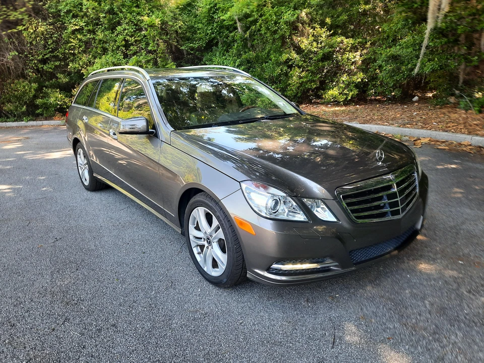 2011 Mercedes-Benz W212 E-Class - Image 28 of 31