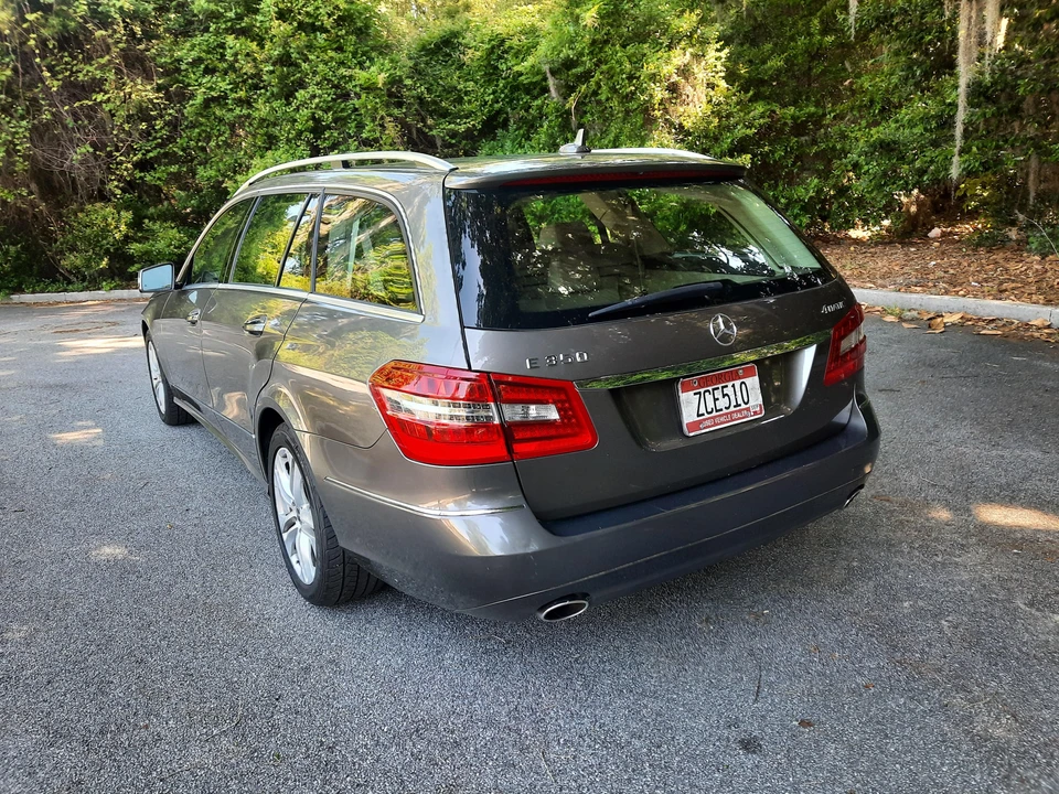 2011 Mercedes-Benz W212 E-Class - Image 14 of 31