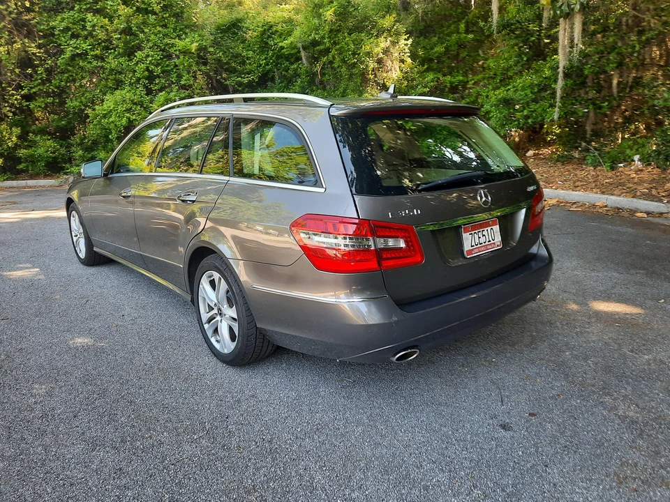 2011 Mercedes-Benz W212 E-Class - Image 13 of 31
