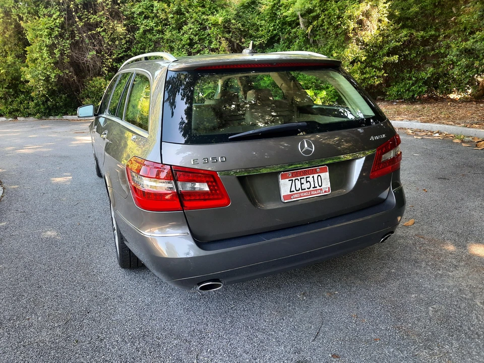 2011 Mercedes-Benz W212 E-Class - Image 16 of 31