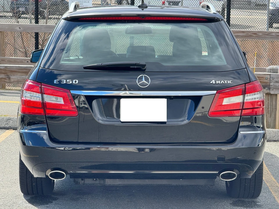 2011 Mercedes-Benz W212 E-Class - Image 18 of 31