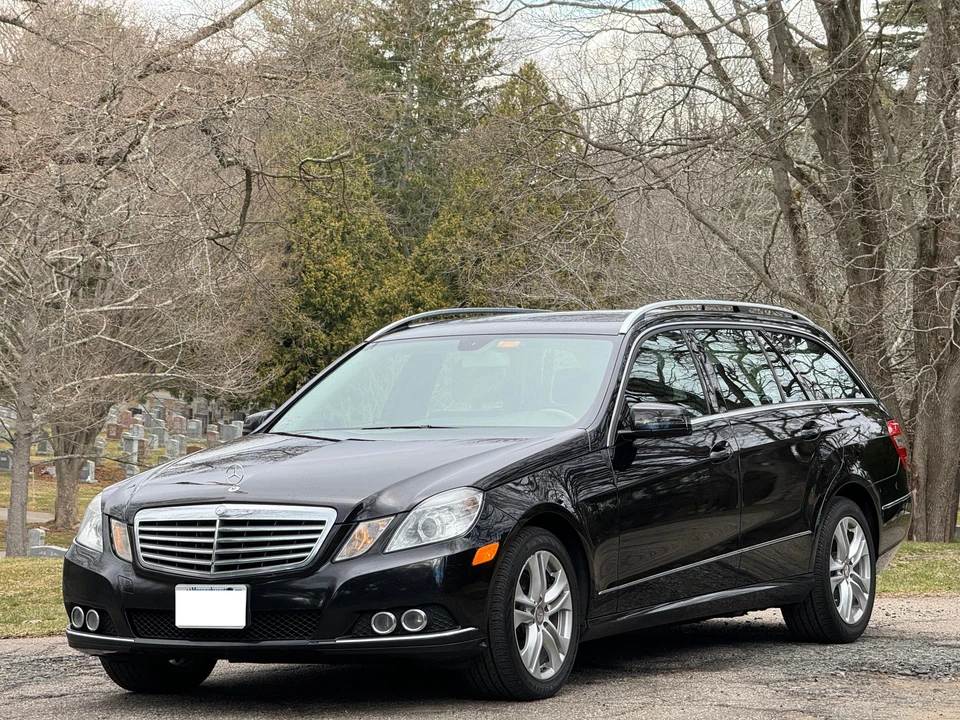 2011 Mercedes-Benz W212 E-Class - Image 9 of 31