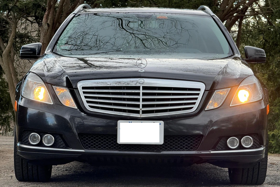 2011 Mercedes-Benz W212 E-Class - Image 2 of 31