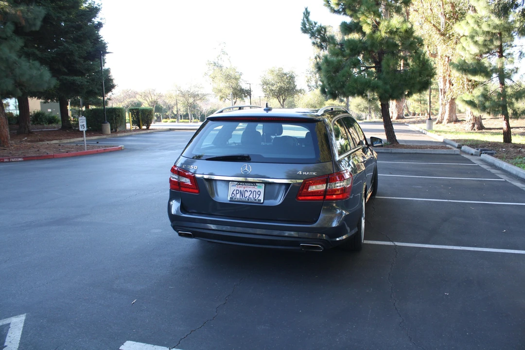 2011 Mercedes-Benz W212 E-Class - Image 18 of 31