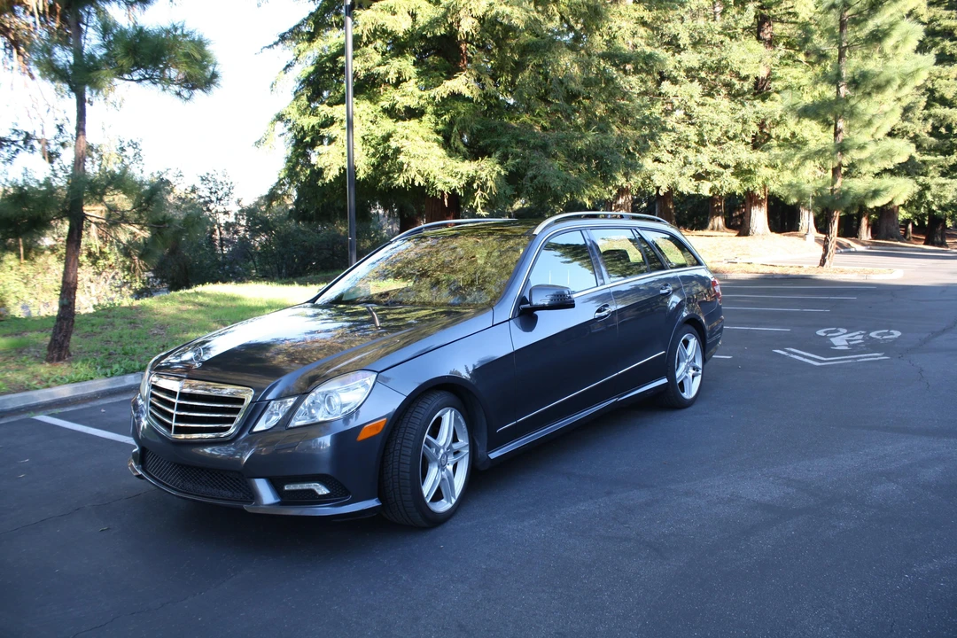 2011 Mercedes-Benz W212 E-Class - Image 10 of 31