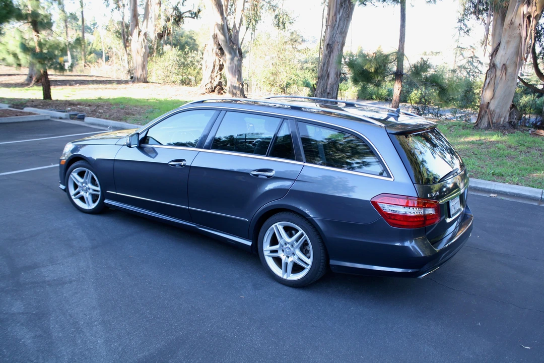 2011 Mercedes-Benz W212 E-Class - Image 12 of 31