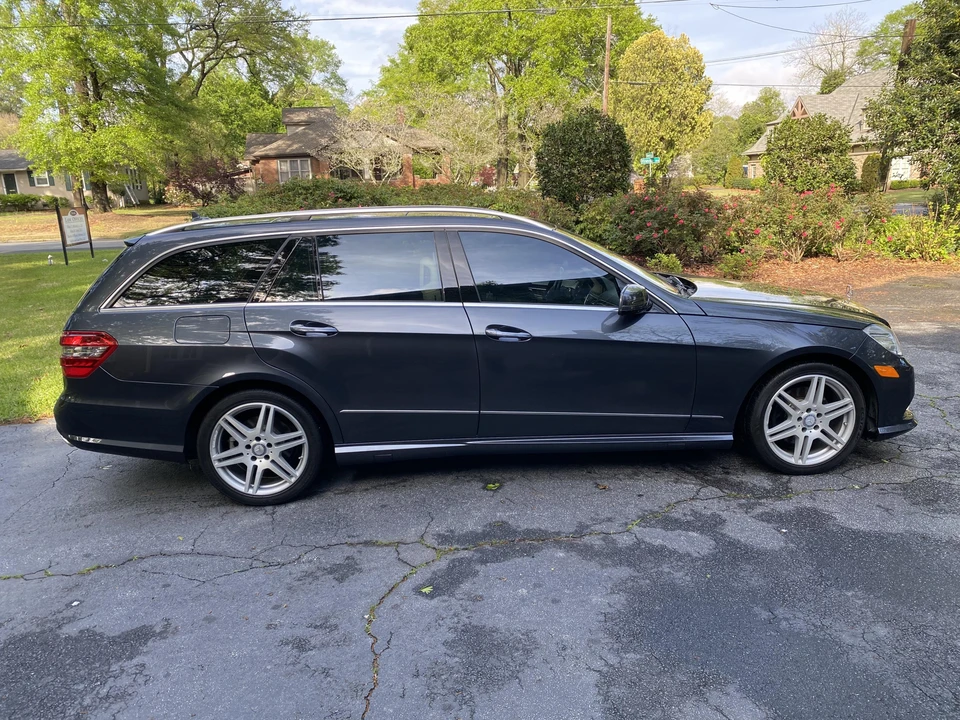 2011 Mercedes-Benz W212 E-Class - Image 6 of 8