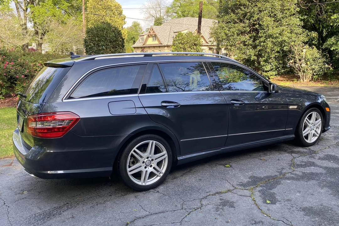 2011 Mercedes-Benz W212 E-Class - Image 4 of 8