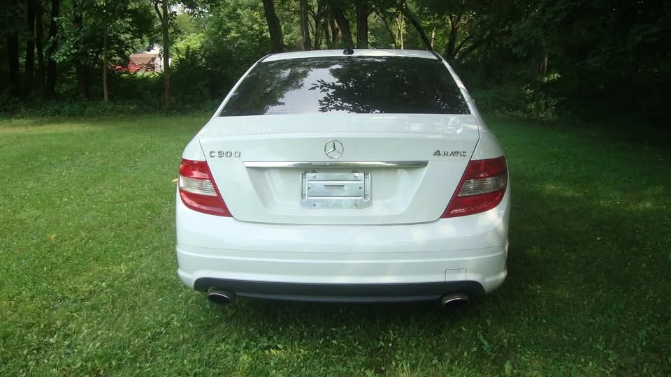 2011 Mercedes-Benz W212 E-Class - Image 3 of 3
