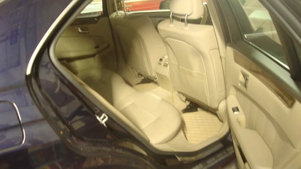 2011 Mercedes-Benz W212 E-Class - Image 6 of 8